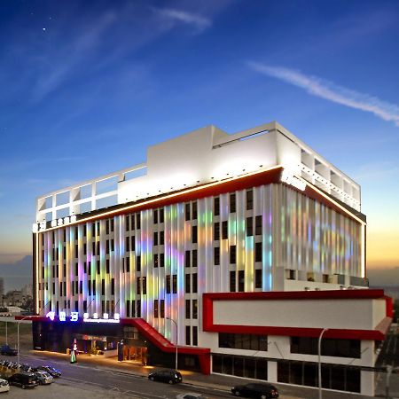 U-Her Hotel Taichung Dış mekan fotoğraf