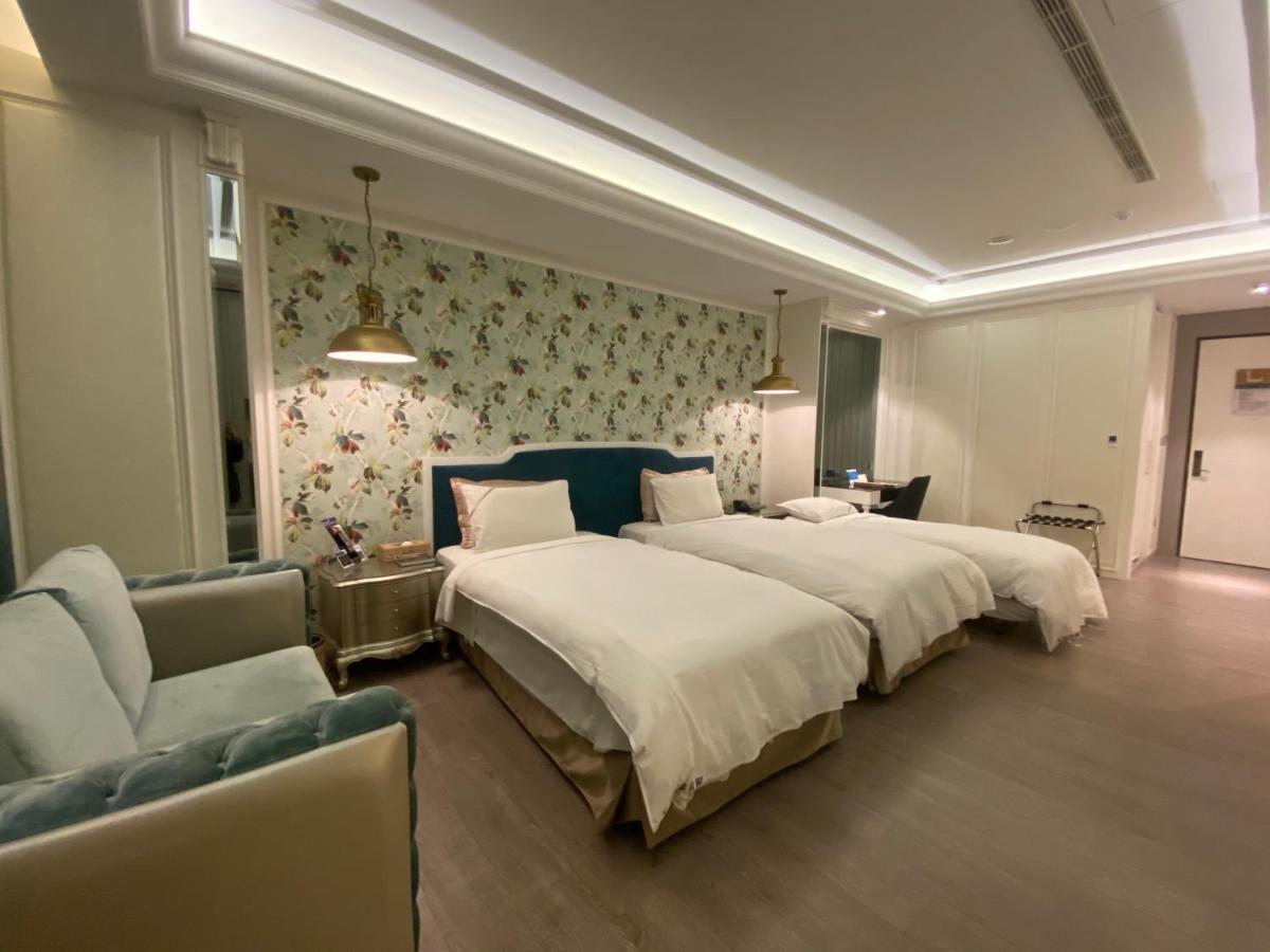 U-Her Hotel Taichung Dış mekan fotoğraf