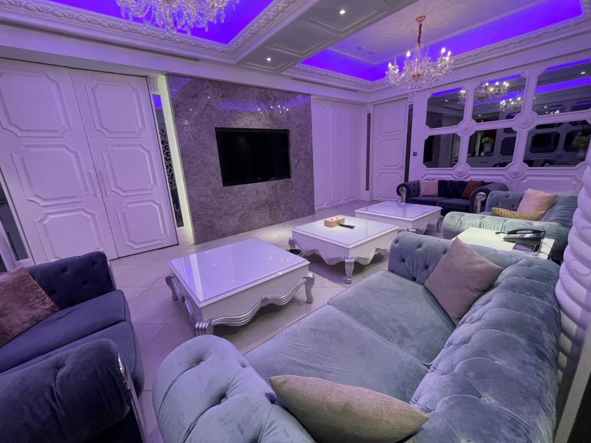 U-Her Hotel Taichung Dış mekan fotoğraf