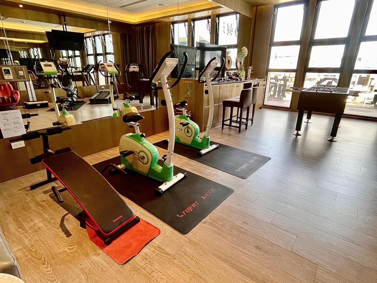U-Her Hotel Taichung Dış mekan fotoğraf