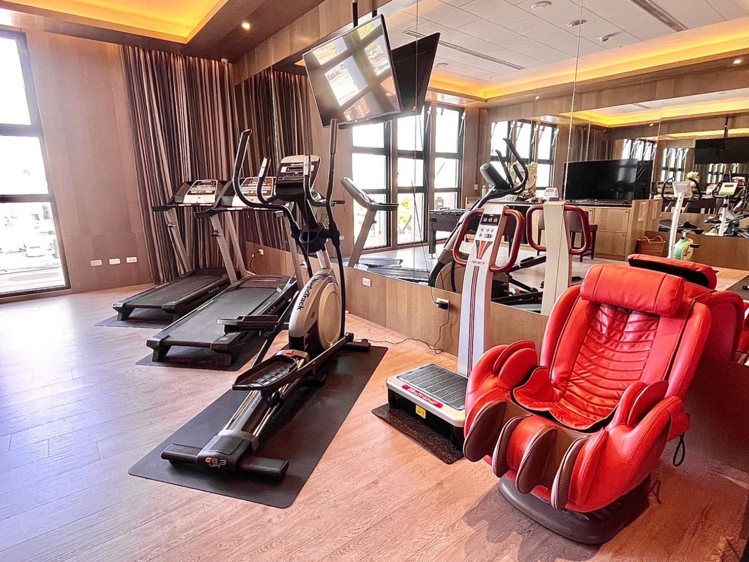 U-Her Hotel Taichung Dış mekan fotoğraf