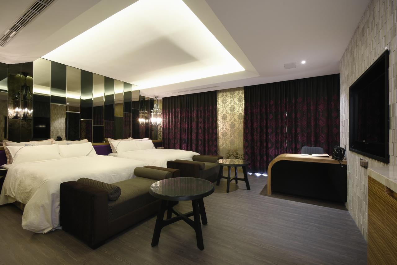 U-Her Hotel Taichung Dış mekan fotoğraf