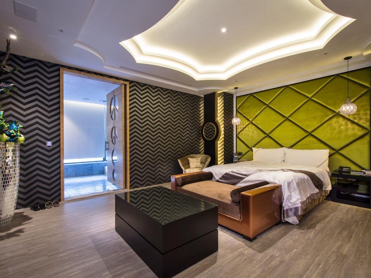 U-Her Hotel Taichung Dış mekan fotoğraf