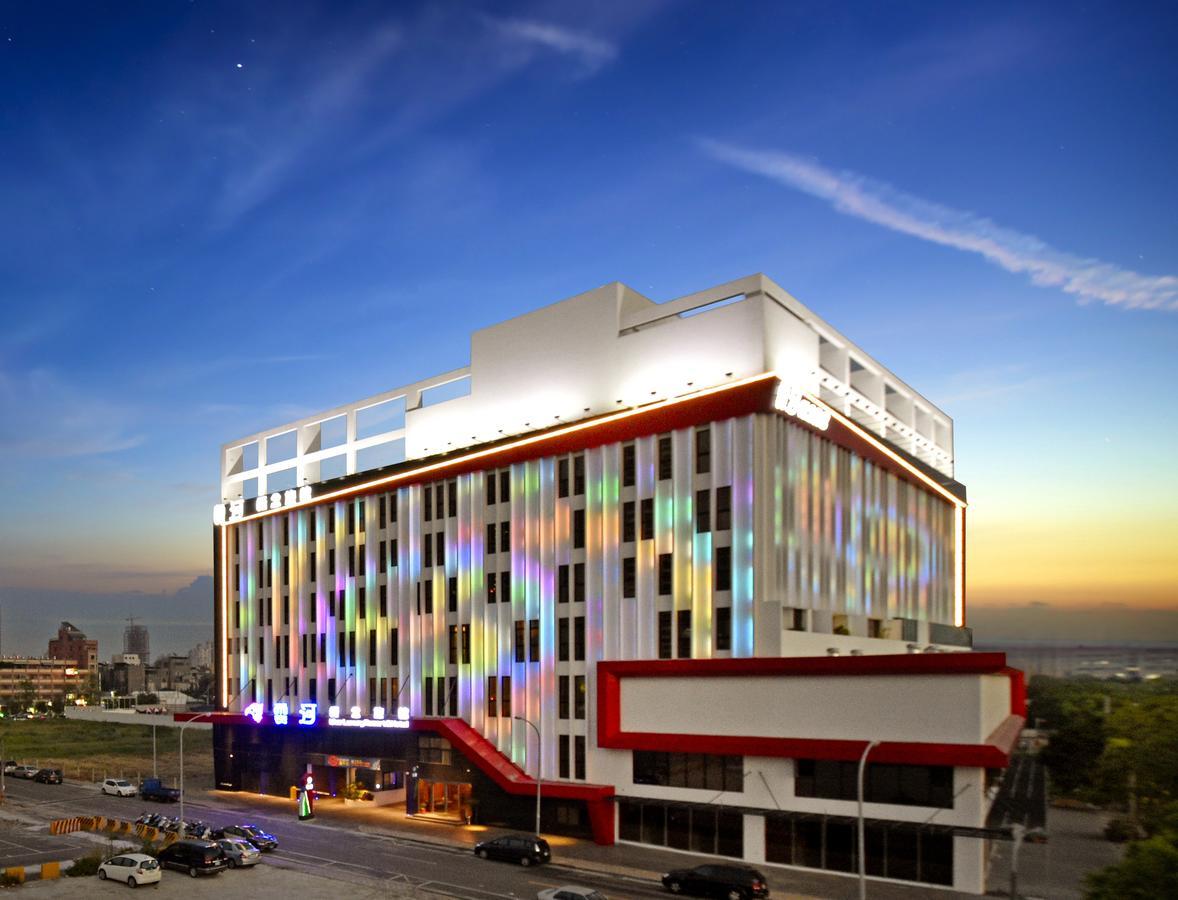 U-Her Hotel Taichung Dış mekan fotoğraf