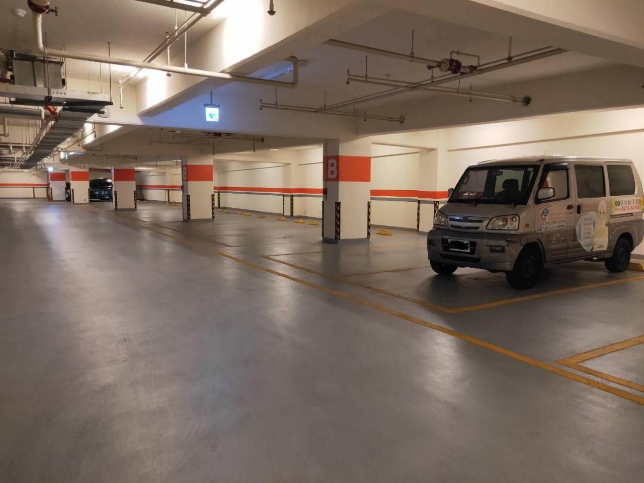 U-Her Hotel Taichung Dış mekan fotoğraf