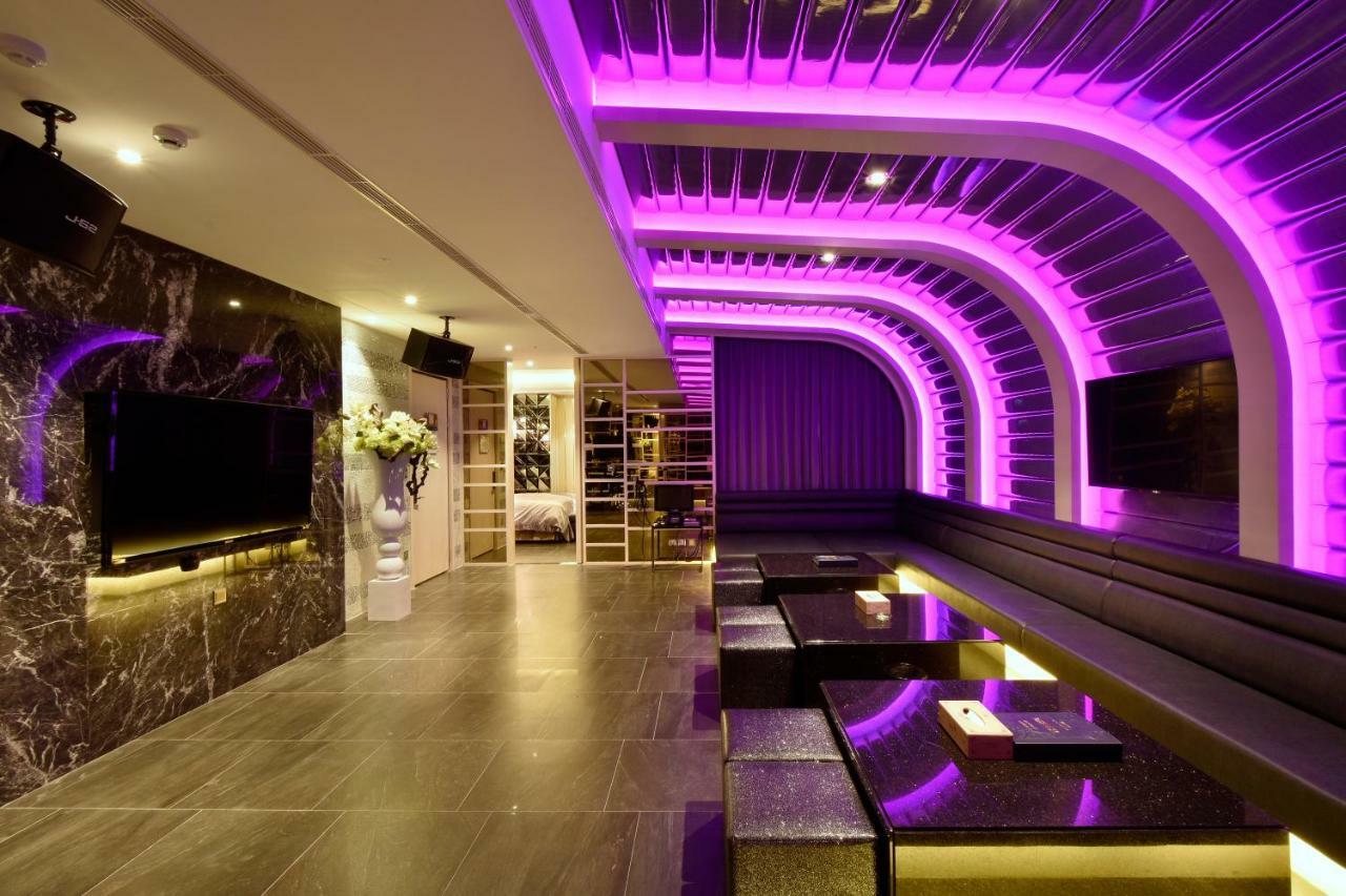 U-Her Hotel Taichung Dış mekan fotoğraf