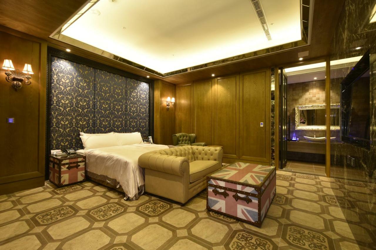 U-Her Hotel Taichung Dış mekan fotoğraf