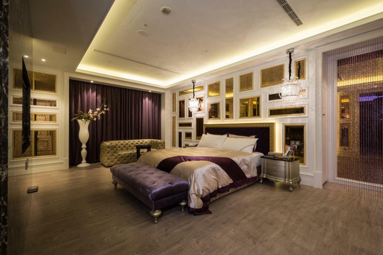 U-Her Hotel Taichung Dış mekan fotoğraf