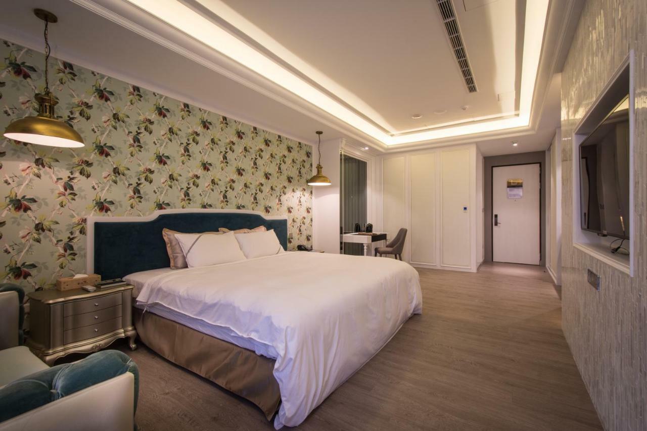 U-Her Hotel Taichung Dış mekan fotoğraf